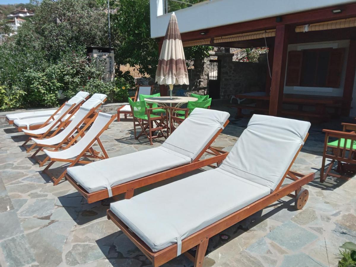 Fantastic House With A Wonderful View Of The Sea Villa Kapotidhes Exteriör bild