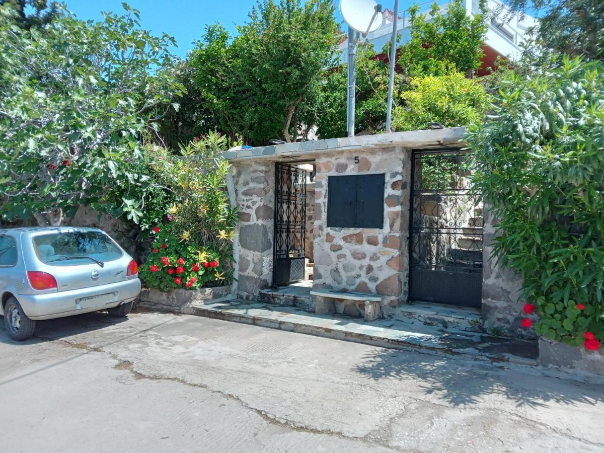Fantastic House With A Wonderful View Of The Sea Villa Kapotidhes Exteriör bild