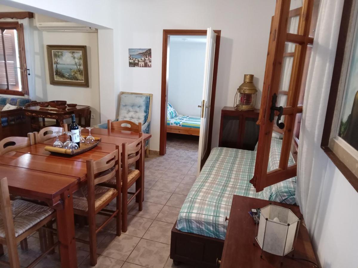 Fantastic House With A Wonderful View Of The Sea Villa Kapotidhes Exteriör bild