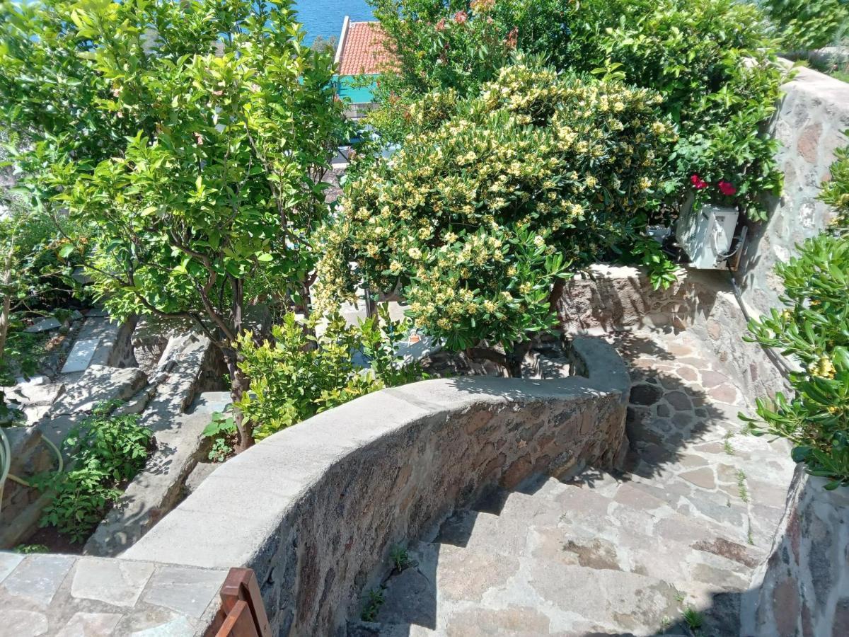Fantastic House With A Wonderful View Of The Sea Villa Kapotidhes Exteriör bild