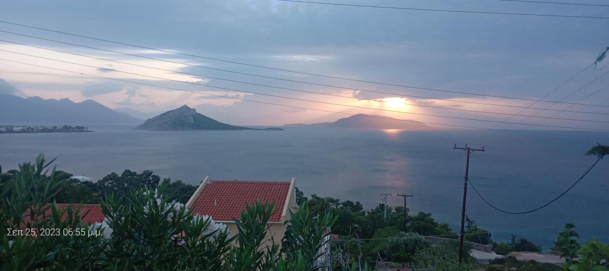 Fantastic House With A Wonderful View Of The Sea Villa Kapotidhes Exteriör bild